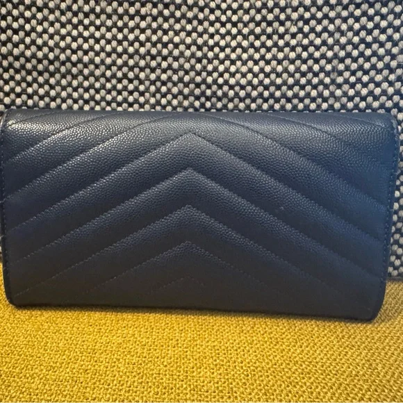 Yves Saint Laurent Cassandre Matelasse Large Flap Wallet in Grain Leather Navy - Picture 2 of 14